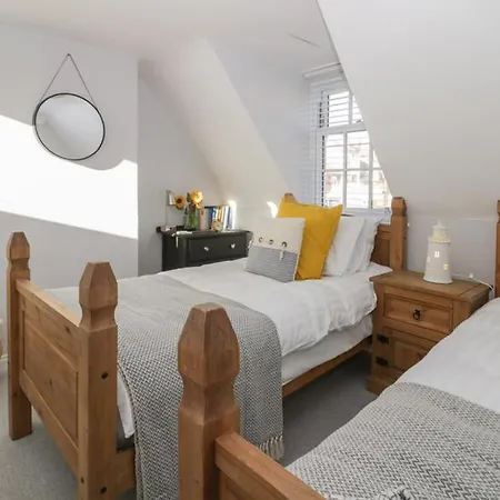 Captains * Scarborough